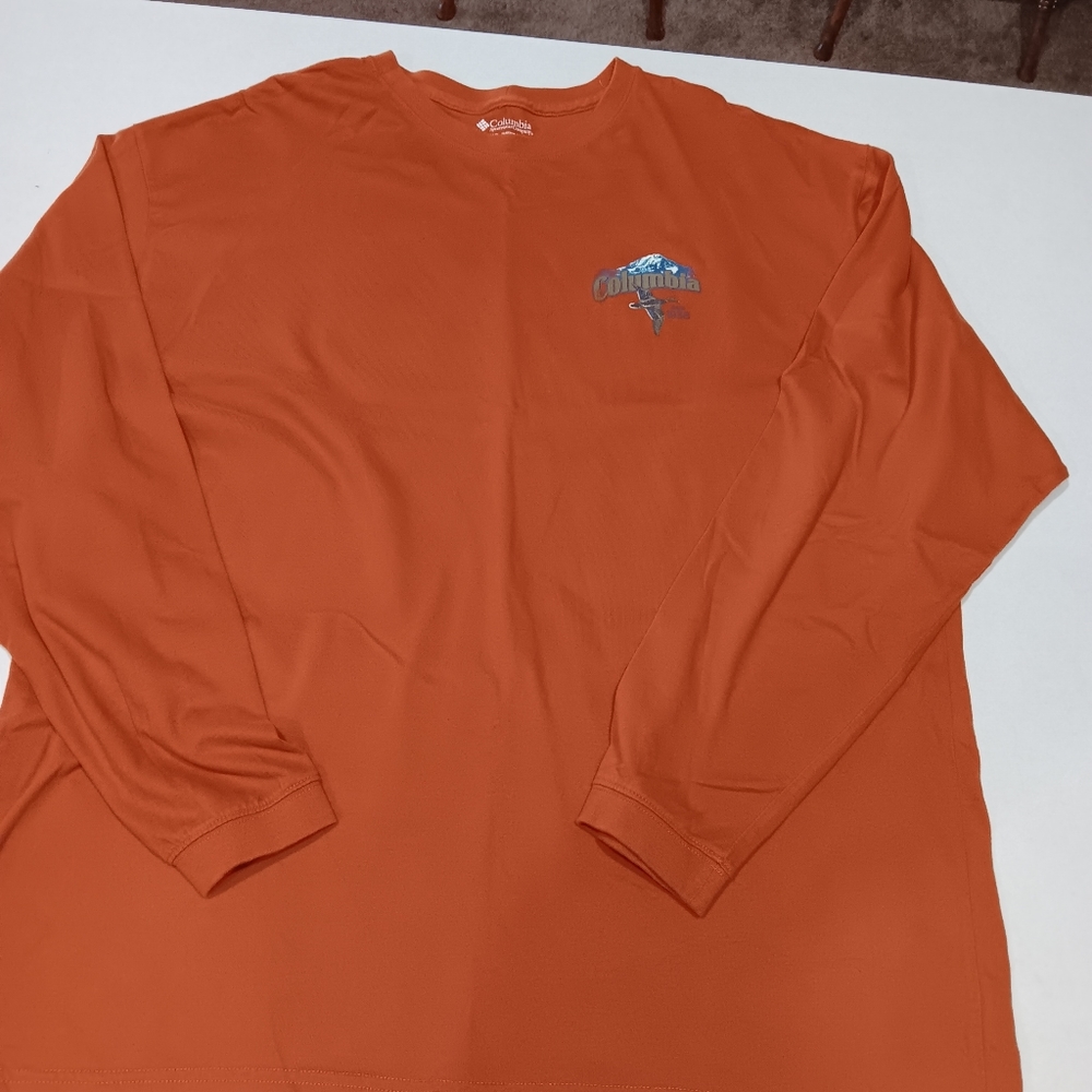 Men's Columbia shirt